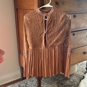 Caramel Brown / Terracotta Lace Sleeve Blouse